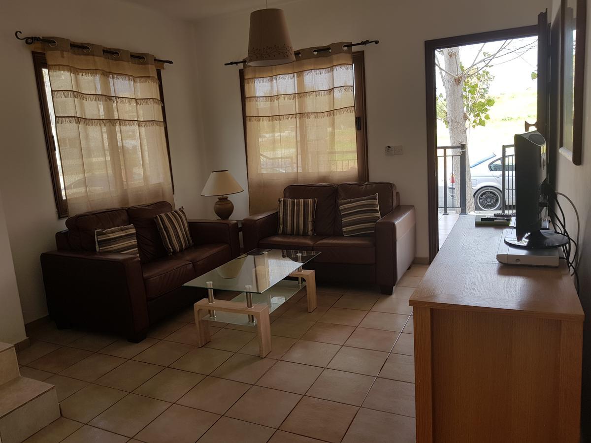 Avra Family Maisonettes Polis Bagian luar foto