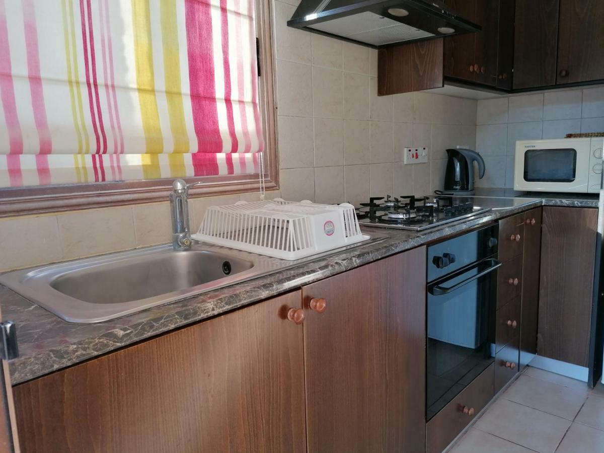 Avra Family Maisonettes Polis Bagian luar foto